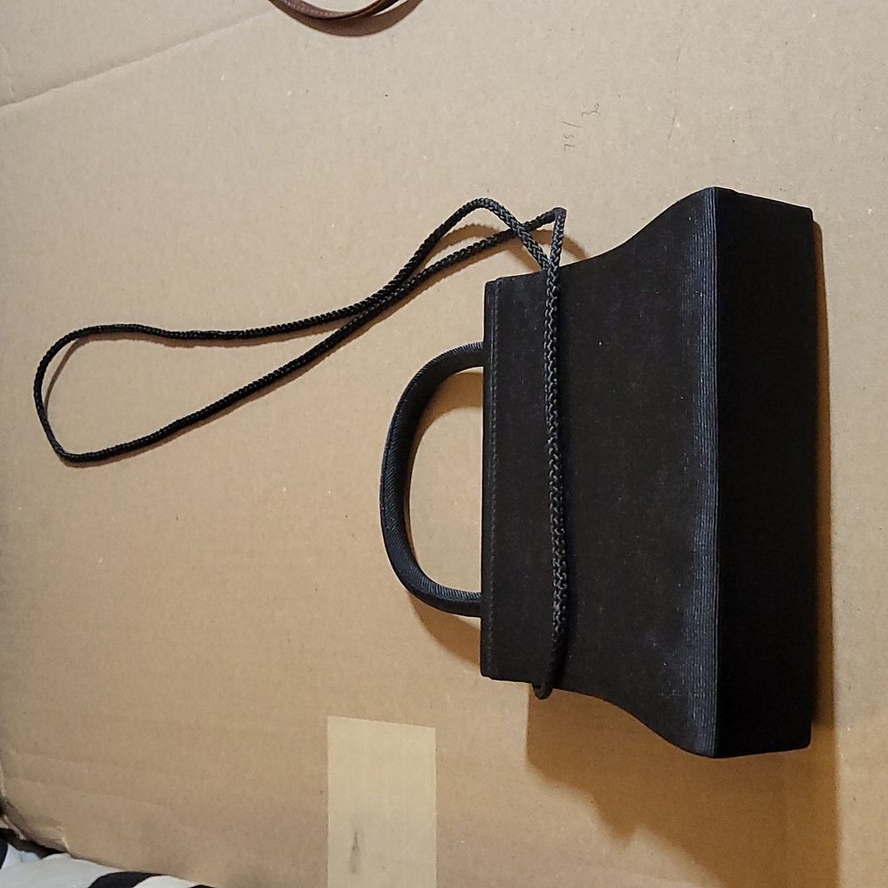 Purse - Picture 2 of 3